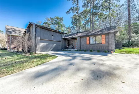 172 Park Way, Montgomery, TX 77356