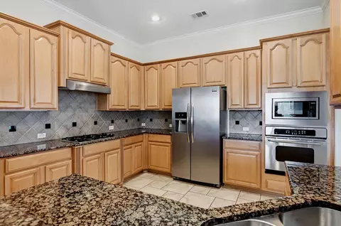 Kitchen - 1126 Chelshurst Way, Spring, TX 77379 photo 2 of 4