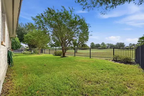 Exterior - 1126 Chelshurst Way, Spring, TX 77379 photo 2 of 5