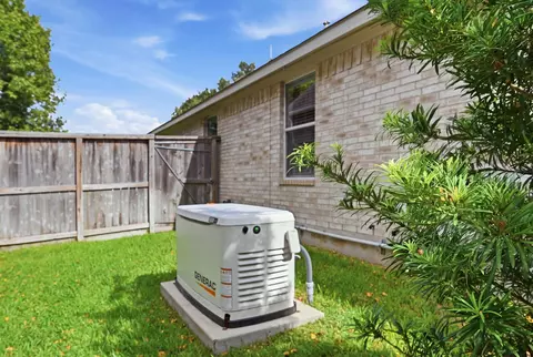 Exterior - 1126 Chelshurst Way, Spring, TX 77379 photo 3 of 5