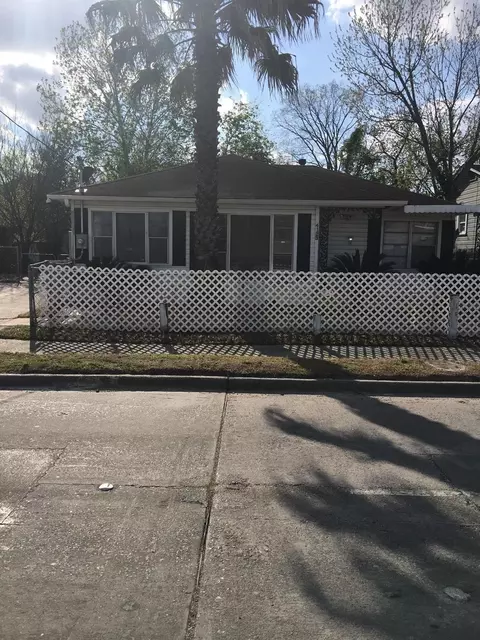 4123 Yale St, Houston, TX 77018