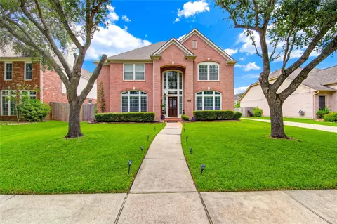 5911 Canyon Brook Ct, Sugar Land, TX 77479