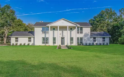 5301 Ryan Acres Dr, Pearland, TX 77584