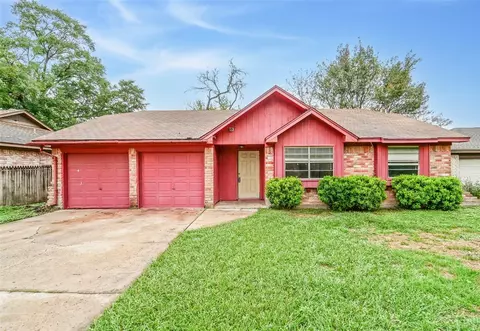 209 Willwood Dr, Willis, TX 77378 photo 1