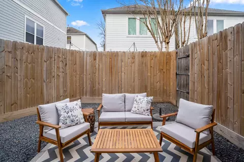 3209 Chenevert St, Houston, TX 77004