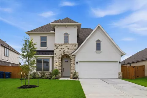 2808 Gran Castillo Dr, La Marque, TX 77568