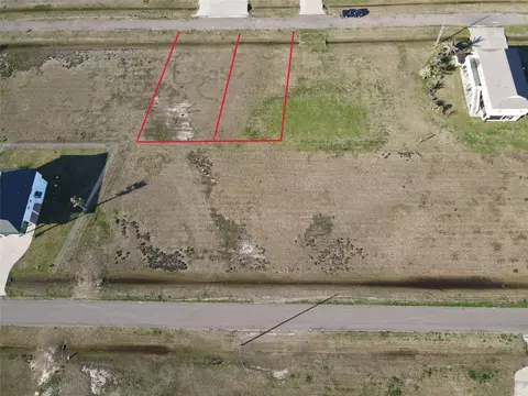 7 Cardinal Ln # -8, Smith Point, TX 77575 photo 2