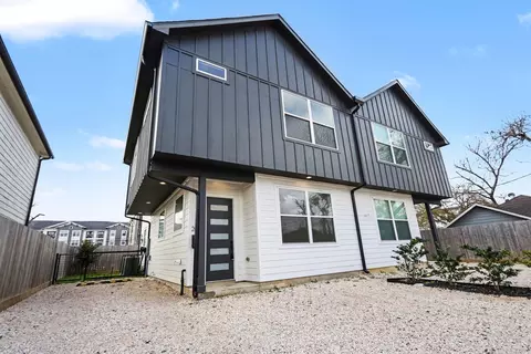 203 Danna Ln, Houston, TX 77009