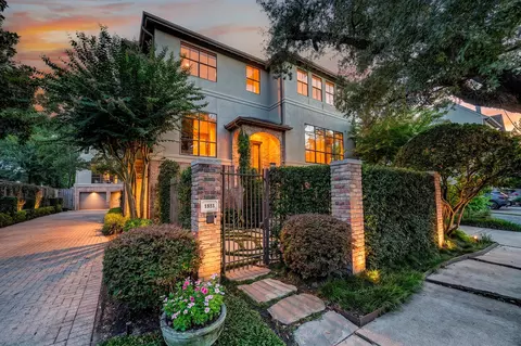 1851 Norfolk St, Houston, TX 77098