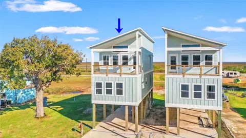 442 Private Rd 670st Marys Slough Dr, Matagorda, TX 77457
