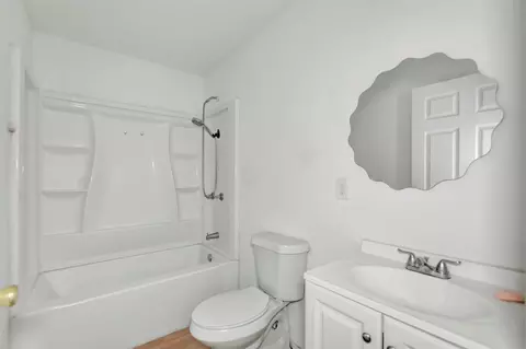 Bath - 6396 6400 Fm 356, Trinity, TX 75862 photo 1 of 1