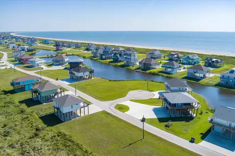 3713 Marble St, Port Bolivar, TX 77650