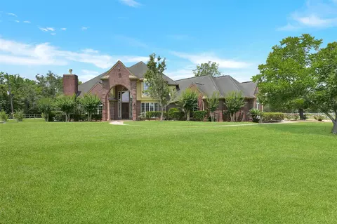 2750 County Road 48, Rosharon, TX 77583