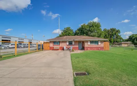1115 Iowa St, South Houston, TX 77587