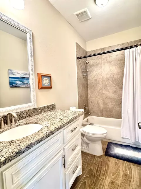 Bath - 42 Trail Lk, Trinity, TX 75862 photo 1 of 2