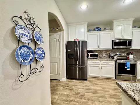 Kitchen - 42 Trail Lk, Trinity, TX 75862 photo 1 of 6