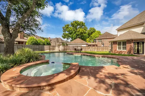 3306 Seminole Ct, Sugar Land, TX 77479