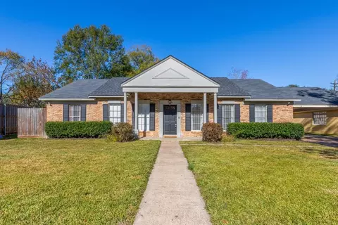 6030 Zenith St, Beaumont, TX 77706