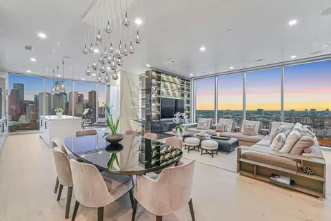 1711 Allen Pkwy #2704, Houston, TX 77019