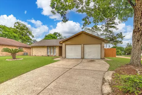 19006 Neath St, Humble, TX 77346