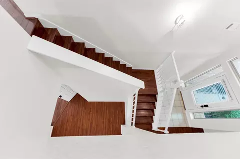 Entry Way - 18 Dover Dr, Conroe, TX 77304 photo 5 of 5