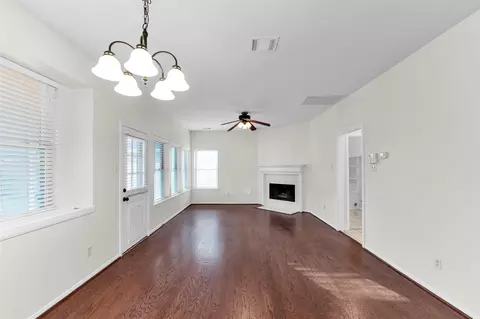 Living - 18 Dover Dr, Conroe, TX 77304 photo 7 of 9