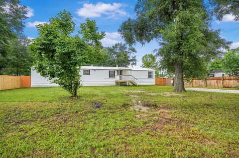 21974 Caney Dr, New Caney, TX 77357