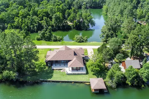 18 Smith Loop N, Cleveland, TX 77327