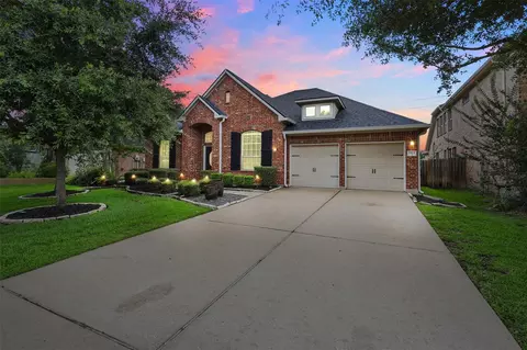 2902 Red Maple Dr, Katy, TX 77494
