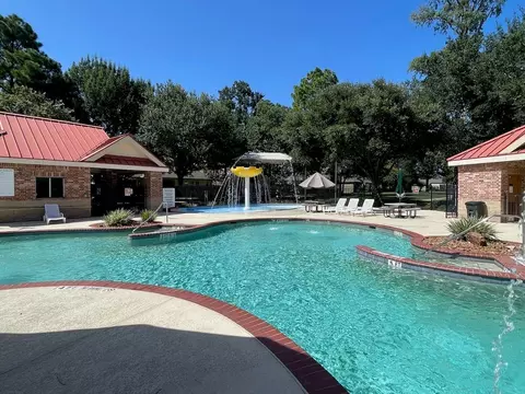 Exterior - 2811 King Point View Ln, Spring, TX 77388 photo 6 of 8