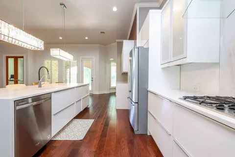 Kitchen - 2811 King Point View Ln, Spring, TX 77388 photo 4 of 4