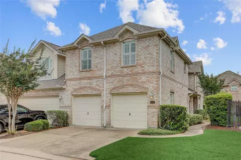 1135 Enclave Sq W, Houston, TX 77077