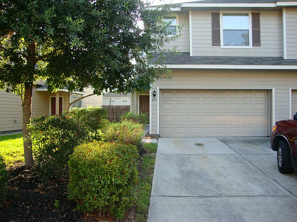 211 Stedhill Loop, Conroe, TX 77384 photo 1