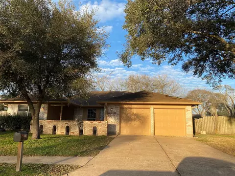 1534 Alderbrook Dr, Sugar Land, TX 77498