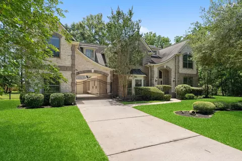 9050 Forest Cliff Ct, Conroe, TX 77302 photo 1