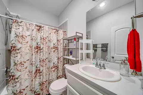 Bath - 3731 Kaylee Rd, Conroe, TX 77306 photo 2 of 2