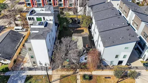 3106 Live Oak St, Houston, TX 77004