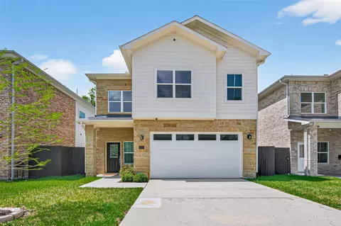 2207 Silverbonnet St, Houston, TX 77055
