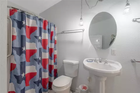 Bath - 318 Timberline Dr, Trinity, TX 75862 photo 1 of 2