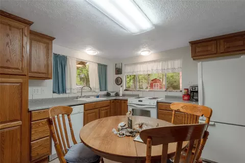 Kitchen - 318 Timberline Dr, Trinity, TX 75862 photo 1 of 2