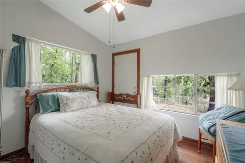 Bedroom - 318 Timberline Dr, Trinity, TX 75862 photo 1 of 8