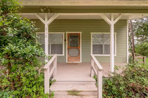 Exterior - 318 Timberline Dr, Trinity, TX 75862 photo 3 of 16