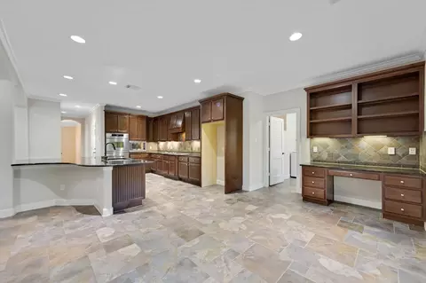 Kitchen - 20102 Sweet William Ct, Spring, TX 77379 photo 3 of 4