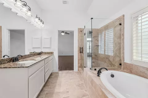 Bath - 27318 Pendleton Trace Dr, Spring, TX 77386 photo 1 of 6