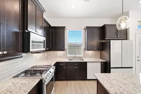 Kitchen - 4248 Merry Mill Dr, Spring, TX 77386 photo 6 of 6