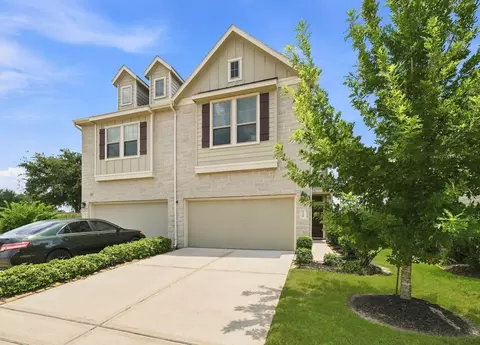 Exterior - 4248 Merry Mill Dr, Spring, TX 77386 photo 4 of 6