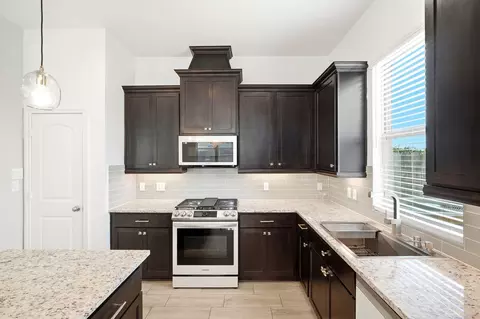 Kitchen - 4248 Merry Mill Dr, Spring, TX 77386 photo 5 of 6