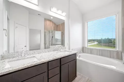 Bath - 4248 Merry Mill Dr, Spring, TX 77386 photo 5 of 8