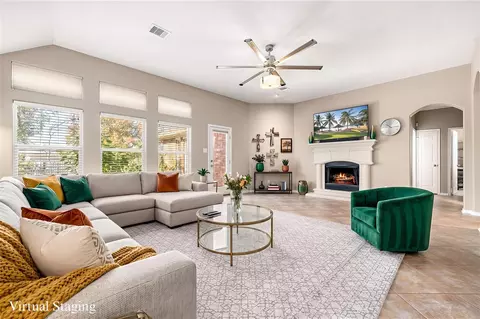 321 Holly Branch Ln, Kemah, TX 77565