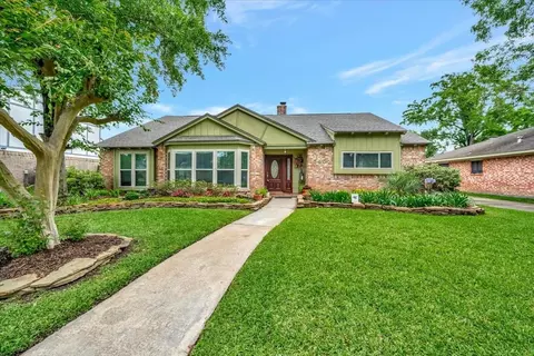 16407 Clearcrest Dr, Houston, TX 77059